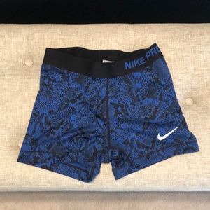Nike Pros - Snake print
